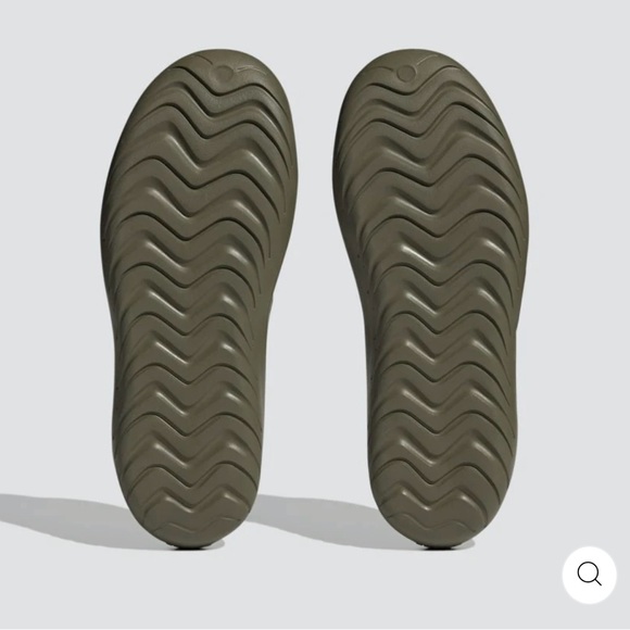 Adidas Men's Adicane Clogs - Picture 2 of 4